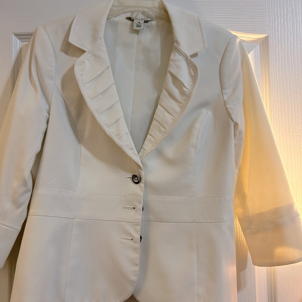 White House Black Market off white blazer